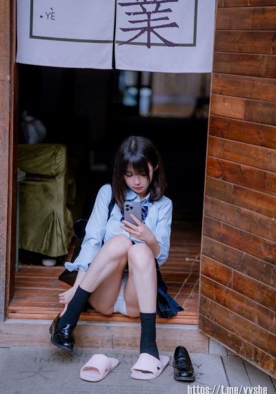 黄蓉解开乳罩喂奶老头_720电影全集观看