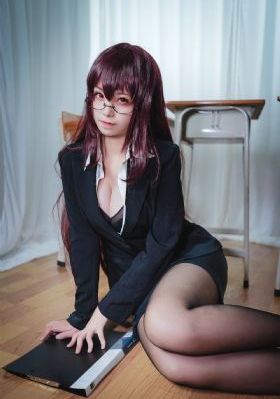隐姓亿万富翁在线完整版_高清电影免费在线